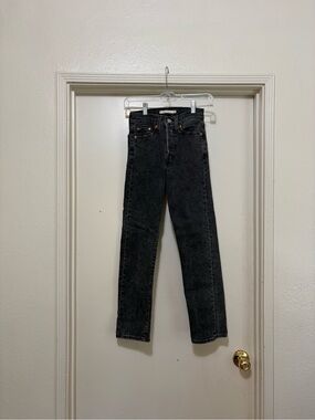 LEVI’S WEDGIE STRAIGHT JEANS – WOMEN’S 24